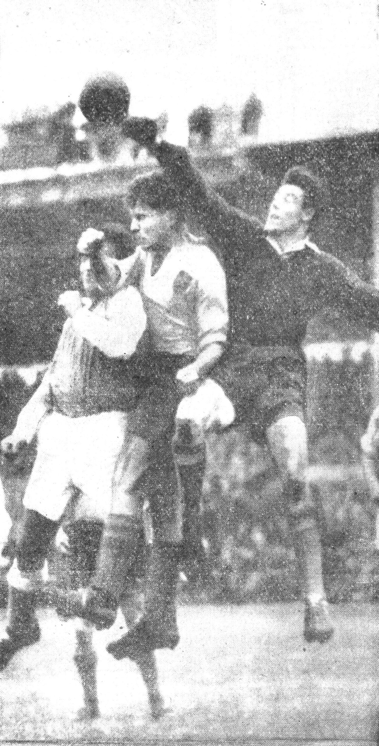 photo grande victoire 5 à 0 du FC Sochaux Monbéliard contre le RC Strasbourg le 05 Novembre 1950