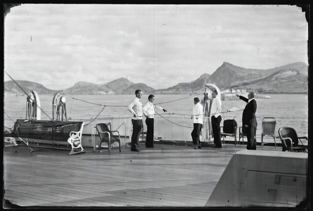 Etienne Mattler et l'équipe de France découvrent la baie de Rio en marge de la Coupe du Monde 1930